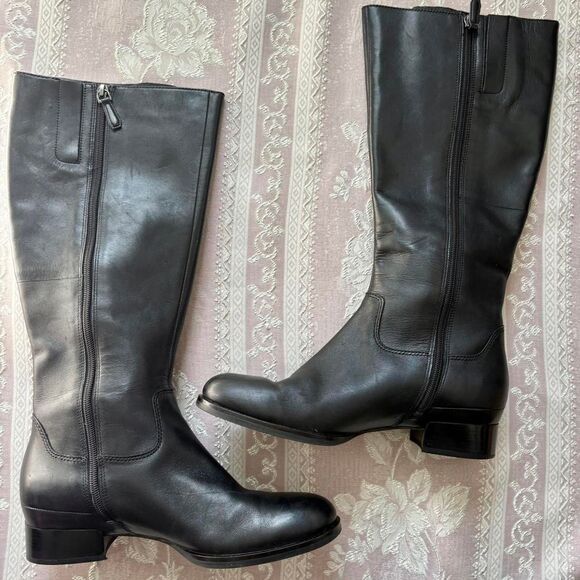 Ecco Women's High Black Boots - Picture 3 of 8